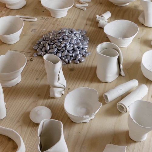 Kennedy Keegan: "Untitled". 2014. Ceramics, rocks, acrylic, wood. Dimensions variable